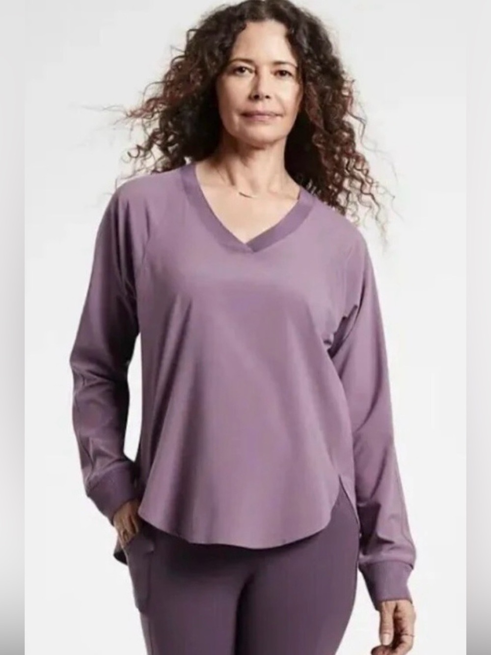 Athleta Women’s Size Medium Purple V Neck Pullover Athletic Shirt